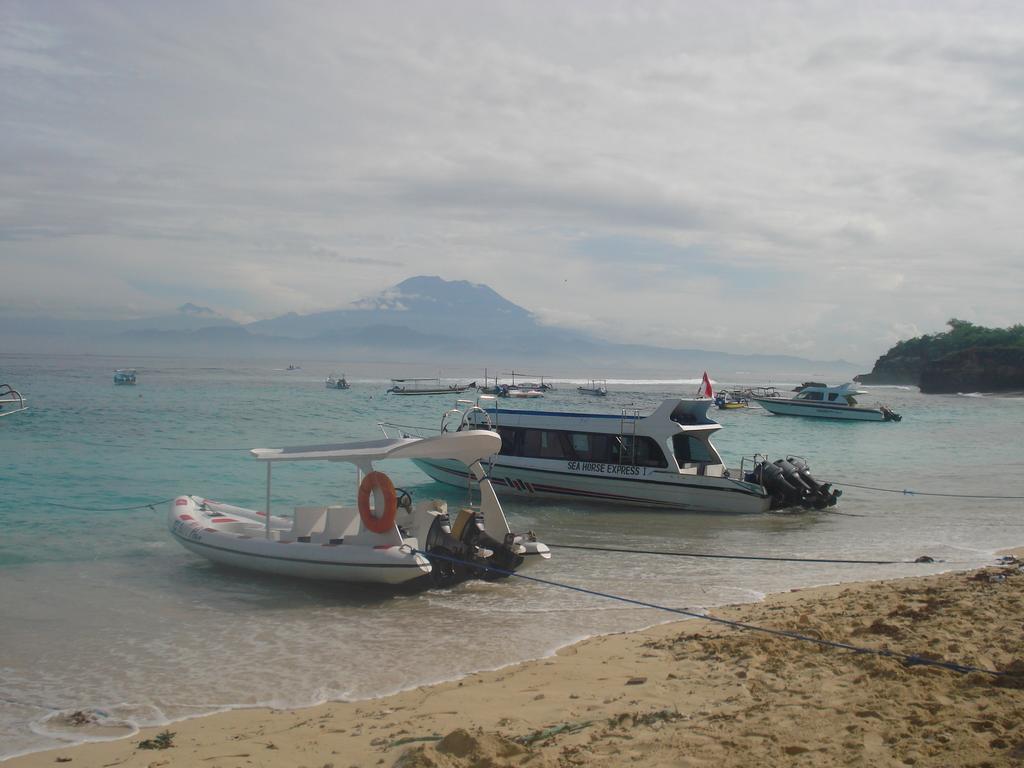 Perdana Homestay Lembongan Exterior photo